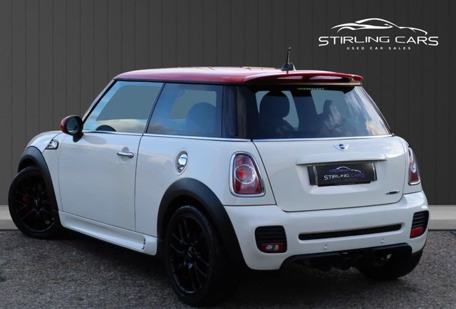 2011 MINI Hatch 1.6L John Cooper Works 3dr - Photo 6