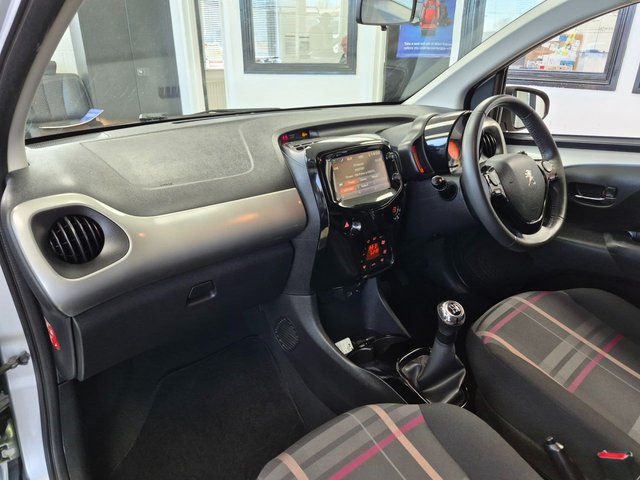 2015 PEUGEOT 108 - Photo 11