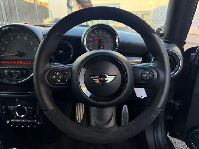 2011 MINI Hatch 1.6L John Cooper Works 3dr - Photo 11