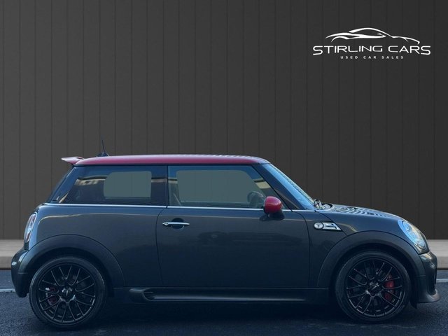 2011 MINI Hatch 1.6L John Cooper Works 3dr - Photo 4