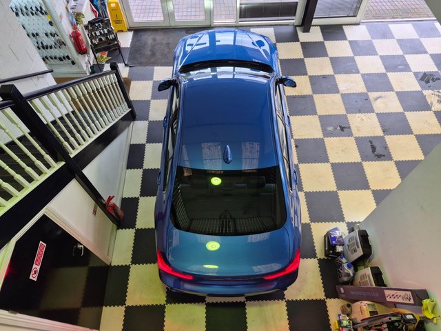 2017 BMW 3 SERIES - Photo 8