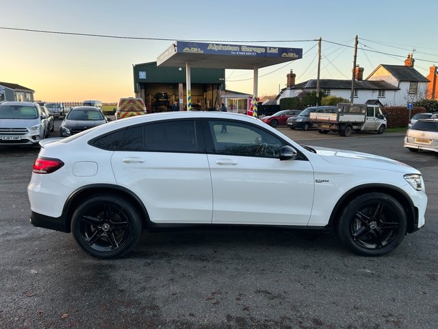 2020 Mercedes-Benz GLC - Photo 9