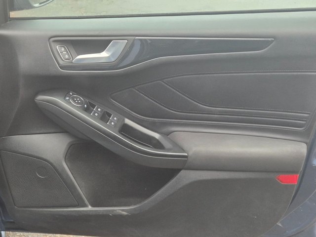 2019 FORD FOCUS - Photo 8