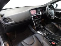 USED 2017 67 VOLVO V40 1.5 T3 R-Design Pro Hatchback 5dr Petrol Auto Euro 6 (s/s) (152 ps) SAT NAV-HTD LEATHER-BLUETOOTH