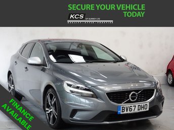 2017 VOLVO V40