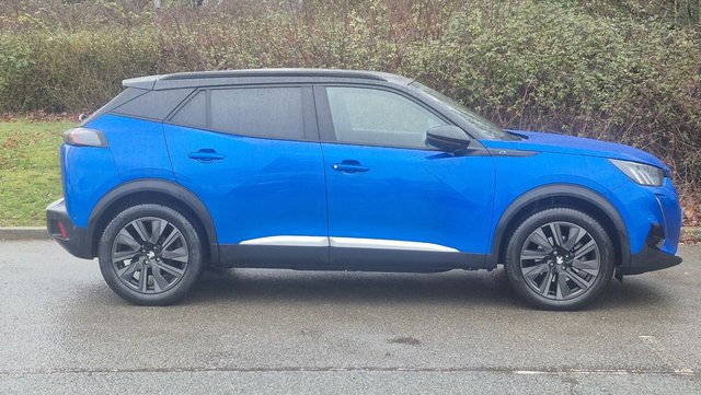 2022 PEUGEOT E-2008 - Photo 6