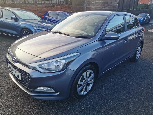 2015 HYUNDAI I20 - Photo 3