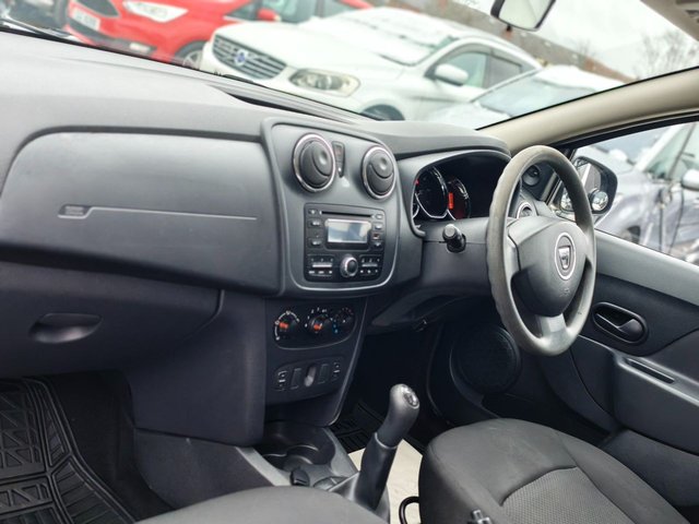 2015 DACIA SANDERO - Photo 10
