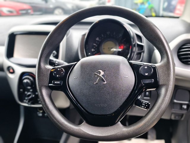 2017 PEUGEOT 108 - Photo 3