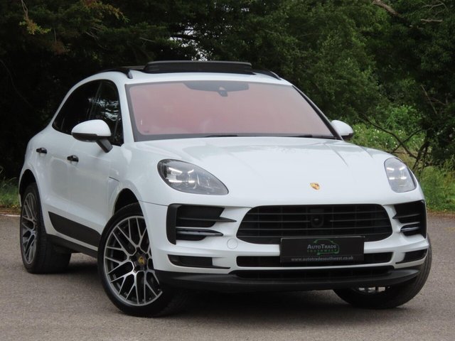 2018 PORSCHE MACAN - Photo 4