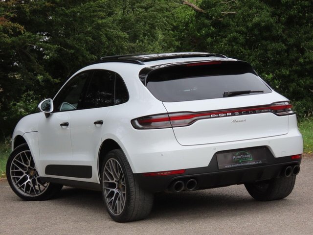 2018 PORSCHE MACAN - Photo 7