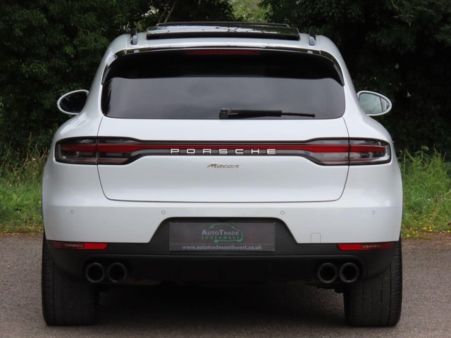 2018 PORSCHE MACAN - Photo 6