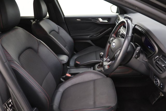 2021 Ford Focus 1L St-Line X Edition 5dr - Photo 12