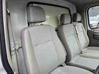 USED 2020 20 LDV V80 2.5 Eco-D LWB Luton with tail lift, 52,700 miles, 1 owner, Euro 6 diesel, 6 Speed Manual, A/C, Bluetooth, ULEZ compliant. Plus VAT @ 20%! This 2020 LDV V80 boasts a full service history, with its last service completed on 25th October 2025 at 52,601 miles, offering excellent provenance. This 2.5 Eco-D LWB Euro 5 derivative is powered by a 2.5 litre diesel engine producing 134 bhp. It comes equipped with front air conditioning and an FM-AM-MP3 player with Bluetooth connectivity. A 12 month MOT will be provided on purchase, and the vehicle is covered by a 3 month warranty.  The 2.5 Eco-D engine in this LDV V80 provides a strong perf