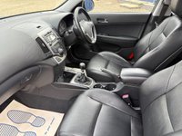 USED 2008 08 HYUNDAI I30 1.6 CRDi Premium Hatchback 5dr Diesel Manual Euro 4 (115 ps) 