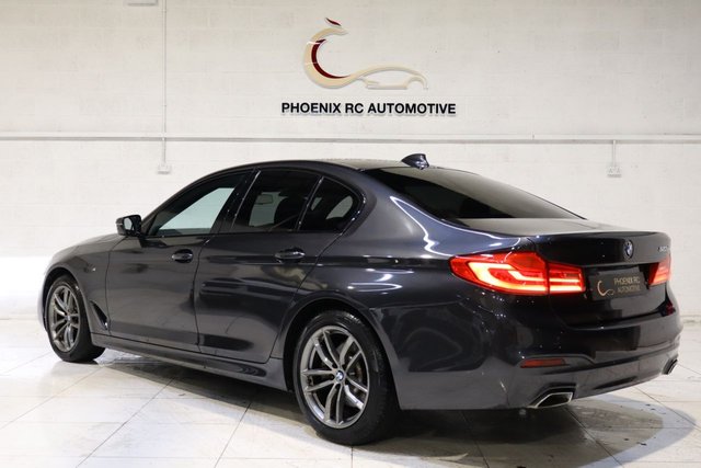 2019 BMW 5 SERIES - Photo 7