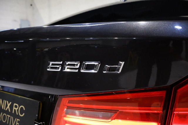 2019 BMW 5 SERIES - Photo 11