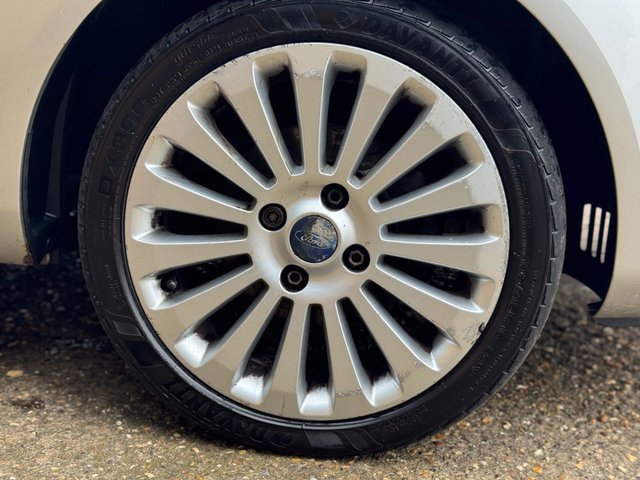 2008 Ford Fiesta 1.4L Titanium 3dr - Photo 11