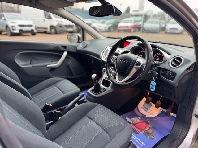 2008 Ford Fiesta 1.4L Titanium 3dr - Photo 12