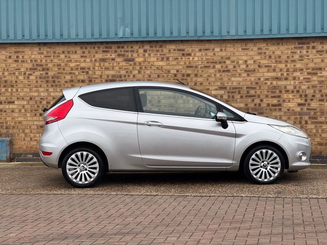 2008 Ford Fiesta 1.4L Titanium 3dr - Photo 7