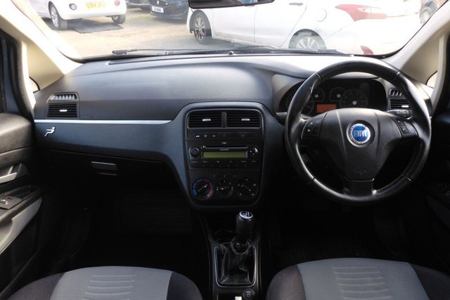 2007 FIAT GRANDE PUNTO - Photo 2