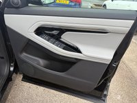 USED 2019 19 LAND ROVER RANGE ROVER EVOQUE 2.0 D150 R-Dynamic S SUV 5dr Diesel Auto 4WD Euro 6 (s/s) (150 ps) LAND ROVER SERVICE HISTORY , SAT NAV . CRUISE ,BLUETOOTH, DAB , USB , CAMERA