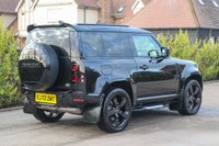 USED 2022 72 LAND ROVER DEFENDER 3.0 D250 MHEV X-Dynamic SE SUV 3dr Diesel Auto 4WD Euro 6 (s/s) (250 ps) 