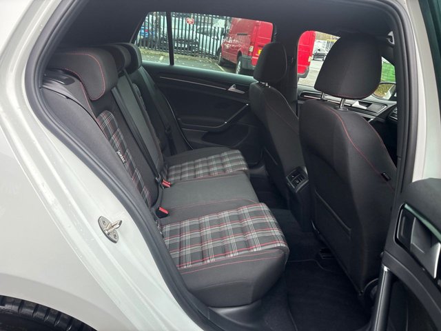 2015 VOLKSWAGEN GOLF 2015 2.0 TSI GTI TCR HATCHBACK 5DR PETROL DSG EURO 6 (S/S) (290 PS) - Photo 10