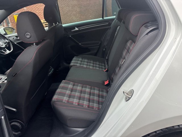 2015 VOLKSWAGEN GOLF 2015 2.0 TSI GTI TCR HATCHBACK 5DR PETROL DSG EURO 6 (S/S) (290 PS) - Photo 12