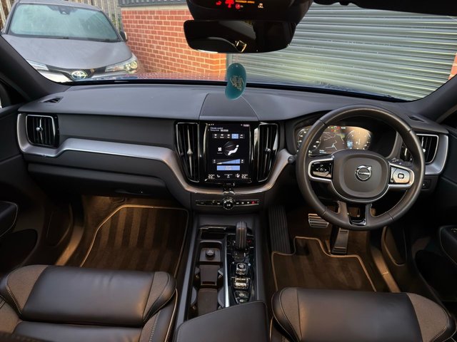 View our VOLVO XC60