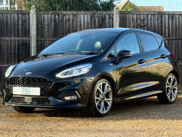 2019 Ford Fiesta - Photo 2