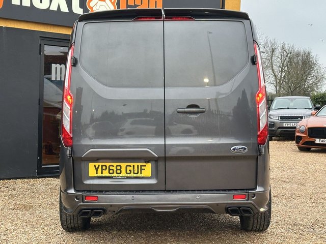 2018 Ford Transit Custom 2L Limited 5dr - Photo 8