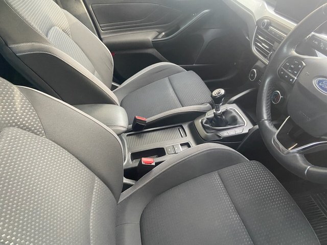 2019 FORD FOCUS - Photo 9