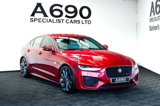 2021 Jaguar Xe - Photo 1