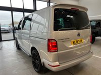 USED 2019 19 VOLKSWAGEN TRANSPORTER 2.0 BiTDI T30 BlueMotion Tech Highline Kombi Double Cab 5dr Diesel DSG FWD SWB Euro 6 (s/s) (204 ps) 