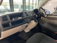 USED 2019 19 VOLKSWAGEN TRANSPORTER 2.0 BiTDI T30 BlueMotion Tech Highline Kombi Double Cab 5dr Diesel DSG FWD SWB Euro 6 (s/s) (204 ps) 