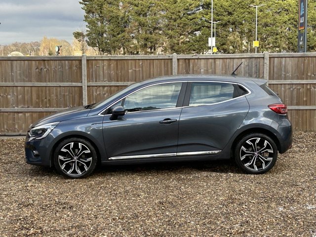 2022 RENAULT CLIO - Photo 2