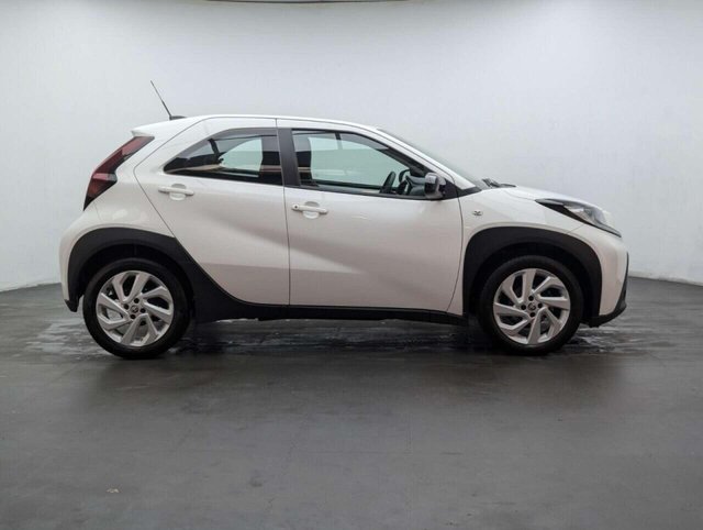 USED 2023 23 TOYOTA AYGO X 1.0 VVT-i Pure Hatchback 5dr Petrol x-shift Euro 6 (s/s) (72 ps) - APPLE CARPLAY + CRUISE CONTROL CLICK & COLLECT/HOME DELIVERY