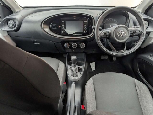 USED 2023 23 TOYOTA AYGO X 1.0 VVT-i Pure Hatchback 5dr Petrol x-shift Euro 6 (s/s) (72 ps) - APPLE CARPLAY + CRUISE CONTROL CLICK & COLLECT/HOME DELIVERY