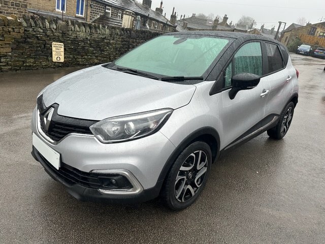 2019 RENAULT, CAPTUR - Photo 4