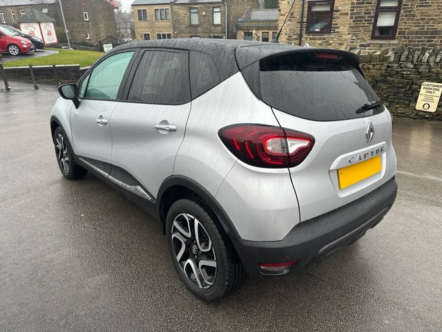 2019 RENAULT, CAPTUR - Photo 6