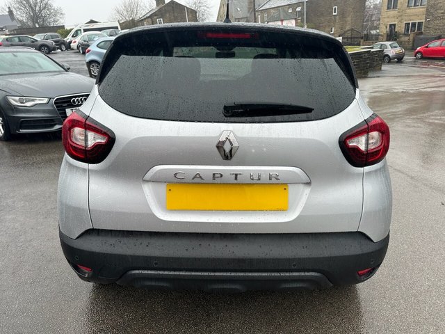 2019 RENAULT, CAPTUR - Photo 7