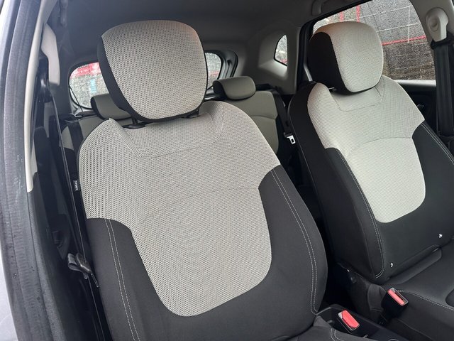 2019 RENAULT, CAPTUR - Photo 12