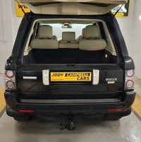 USED 2010 LAND ROVER RANGE ROVER 3.6 TD V8 Vogue SUV 5dr Diesel Auto 4WD Euro 4 (271 ps) Supplied with Full Service and 12 Months MOT