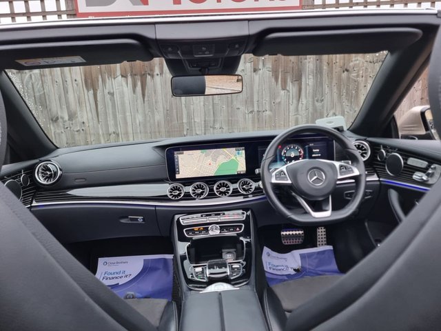 2017 MERCEDES-BENZ E-CLASS 3.0 E400 V6 AMG Line (Premium) Cabriolet 2dr Petrol G-Tronic+ 4MATIC Euro 6 (s/s) (333 ps) - Photo 11