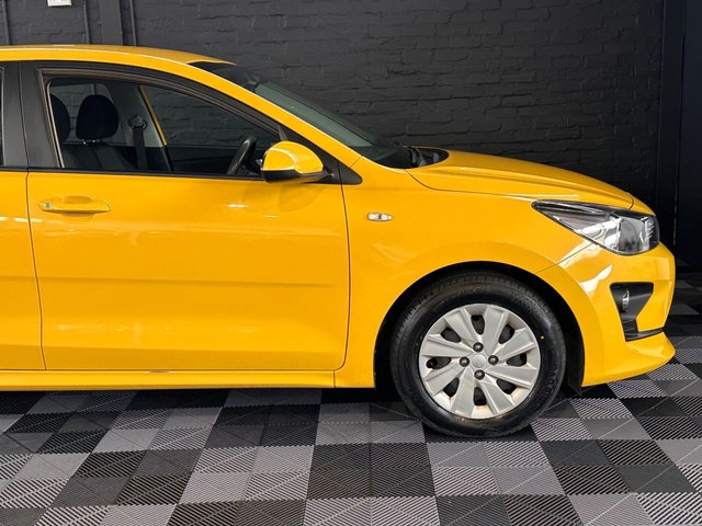 2022 KIA RIO - Photo 11