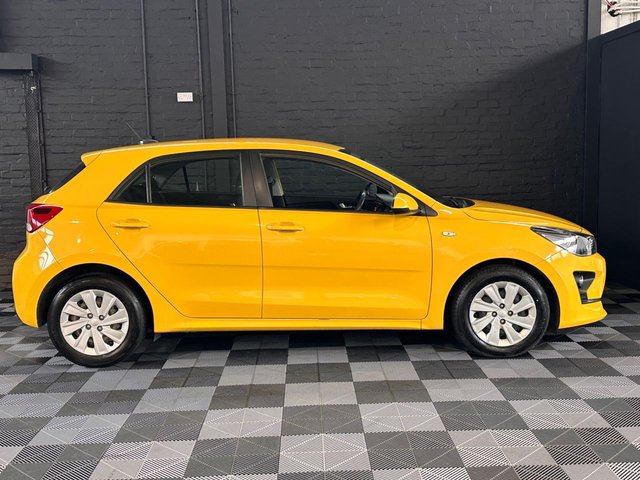 2022 KIA RIO - Photo 12