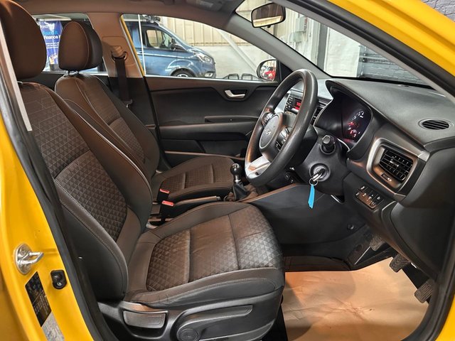 2022 KIA RIO - Photo 8