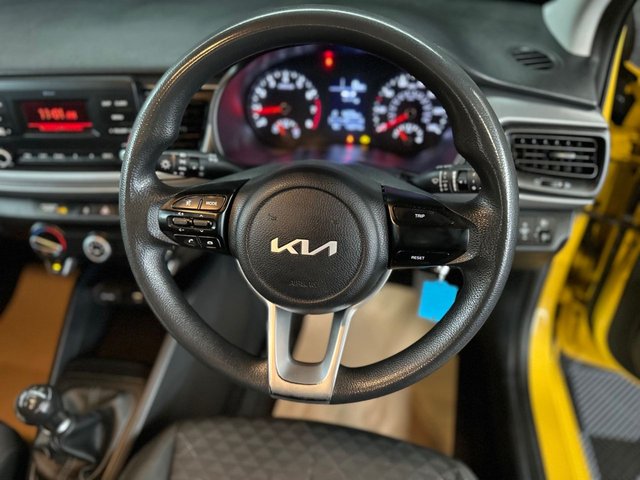 2022 KIA RIO - Photo 5