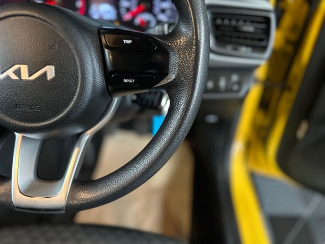 2022 KIA RIO - Photo 9